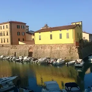 https://dogana-dacqua-bb.it-tuscanyhotel.com